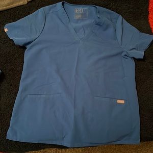 Figs Womens large top and bottom, gently used